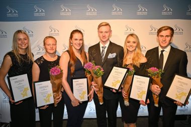 Fylkeskommunalt stipend til ung bowlingutøver  -  gratulerer! - thumbnail